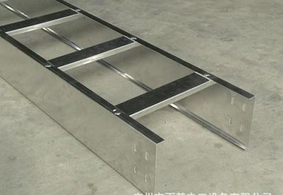 高質(zhì)量梯級式電纜橋架